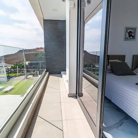 Blue Horizon By Monte Leon Villa *