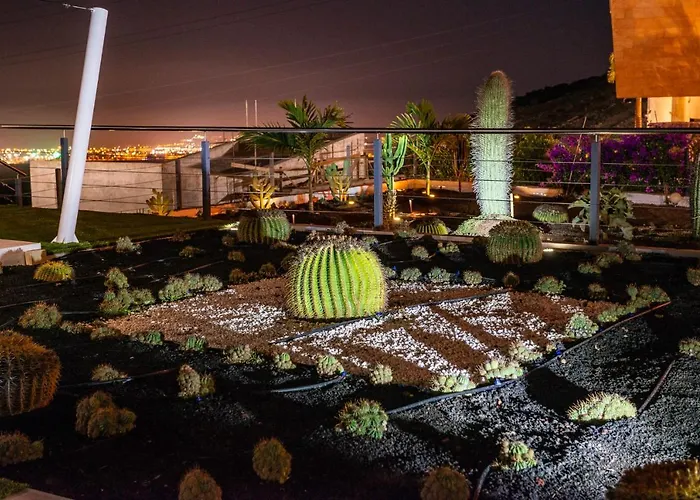 Blue Horizon By Monte Leon Маспаломас