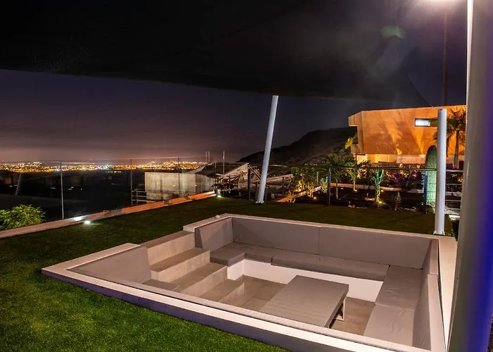 Blue Horizon By Monte Leon