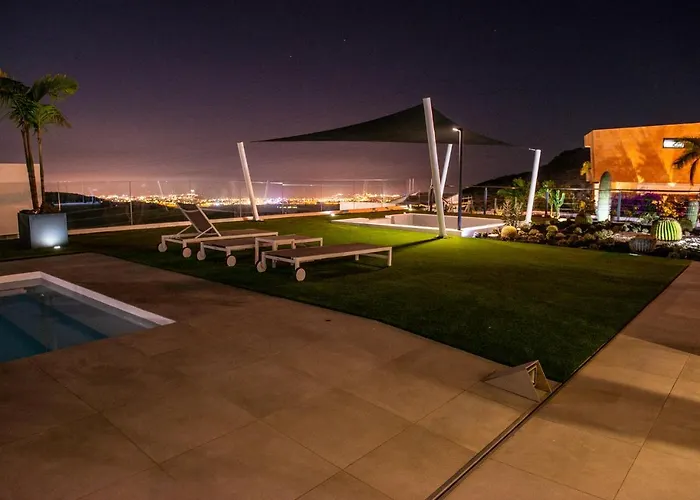 Blue Horizon By Monte Leon