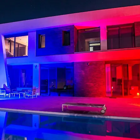 Blue Horizon By Monte Leon *