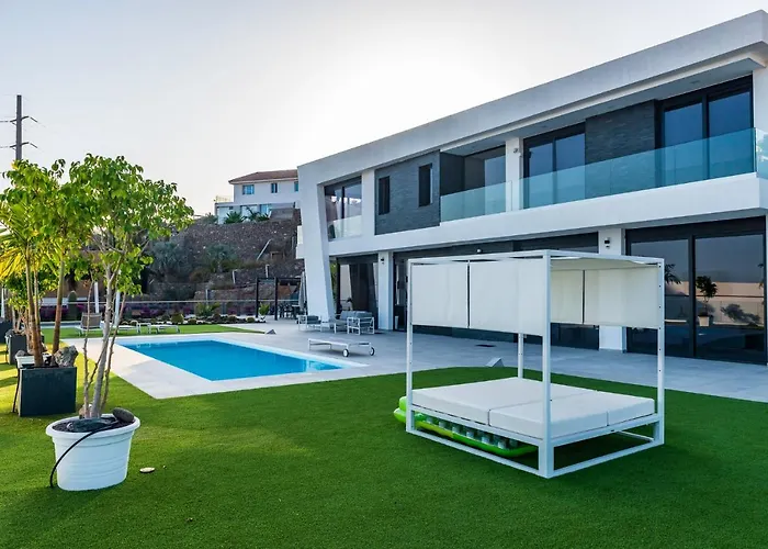 Blue Horizon By Monte Leon Villa *