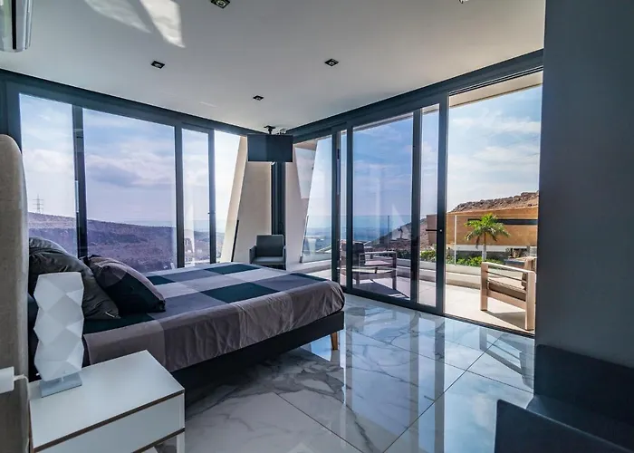 Blue Horizon By Monte Leon Villa *