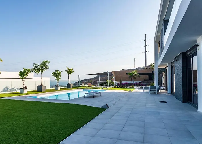 Blue Horizon By Monte Leon * 马斯帕洛马斯