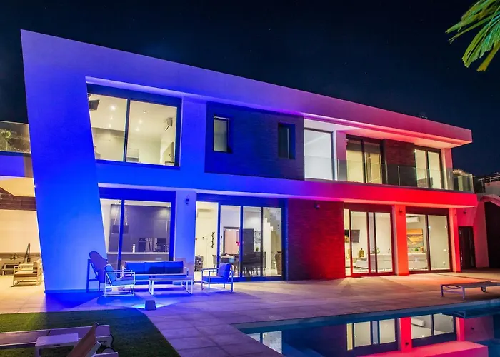 Blue Horizon By Monte Leon Villa *