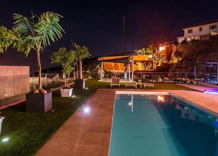 Blue Horizon By Monte Leon Villa *