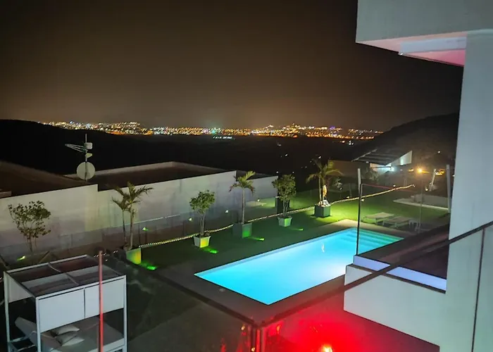 Blue Horizon By Monte Leon *