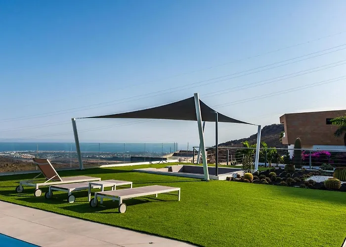 Blue Horizon By Monte Leon Villa