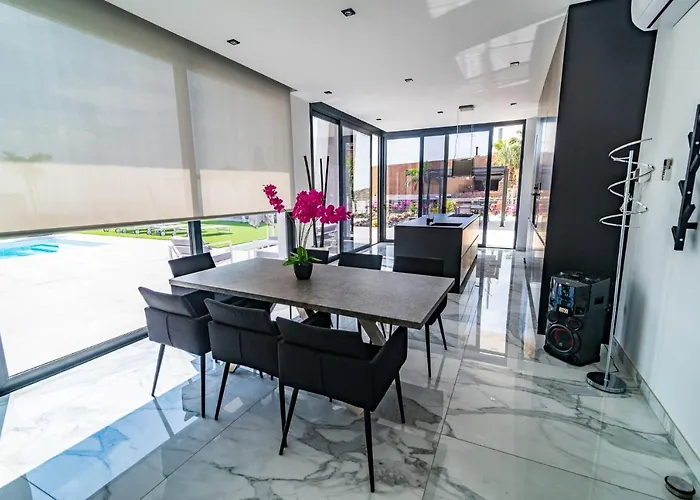 Blue Horizon By Monte Leon Villa *