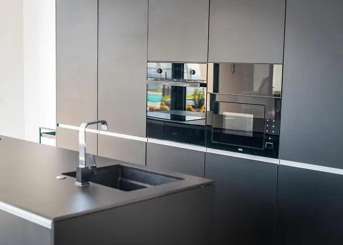 Blue Horizon By Monte Leon Villa *