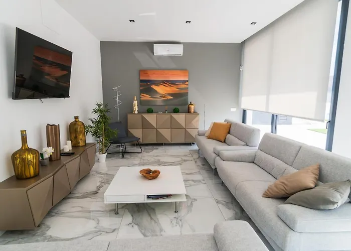 Blue Horizon By Monte Leon Villa *