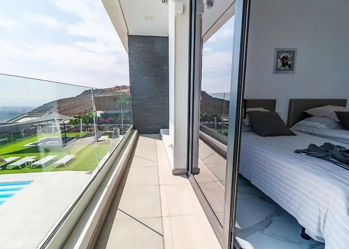 Blue Horizon By Monte Leon Villa *