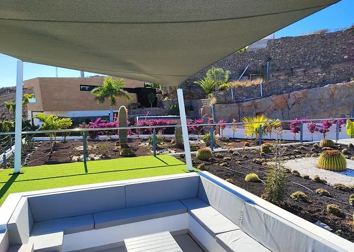 Villa Blue Horizon By Monte Leon