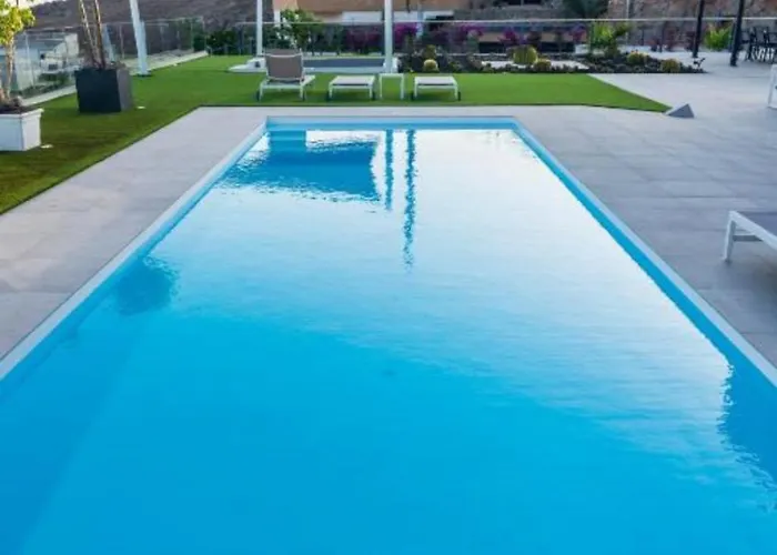 Villa Blue Horizon By Monte Leon